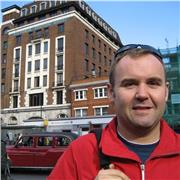 Profesor titulado de Inglés, da clases individuales de Inglés e informática todos los niveles